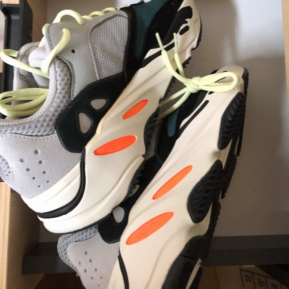 Yeezy 700 boost